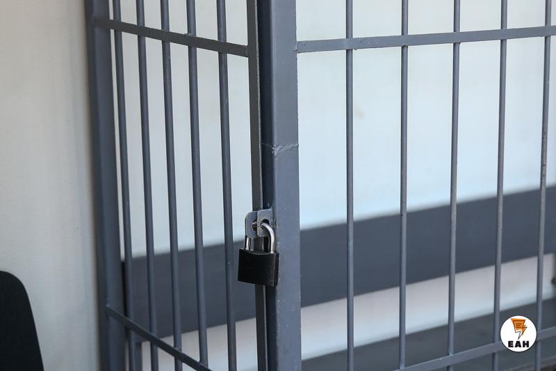 В Челябинской области мужчину арестовали за финансирование экстремизма Под стражу заключили 45 летнего жителя Каслей По данным следствия в период с 1 июля 2021 го по 31 июля 2022 года мужчина 11 раз переводил деньги сторонникам экстремистской организации Тем самым он предоставил денежные средства для обеспечения деятельности организации добавили в СК Преступление выявили сотрудники ФСБ Подписаться на канал ЕАН Челябинск