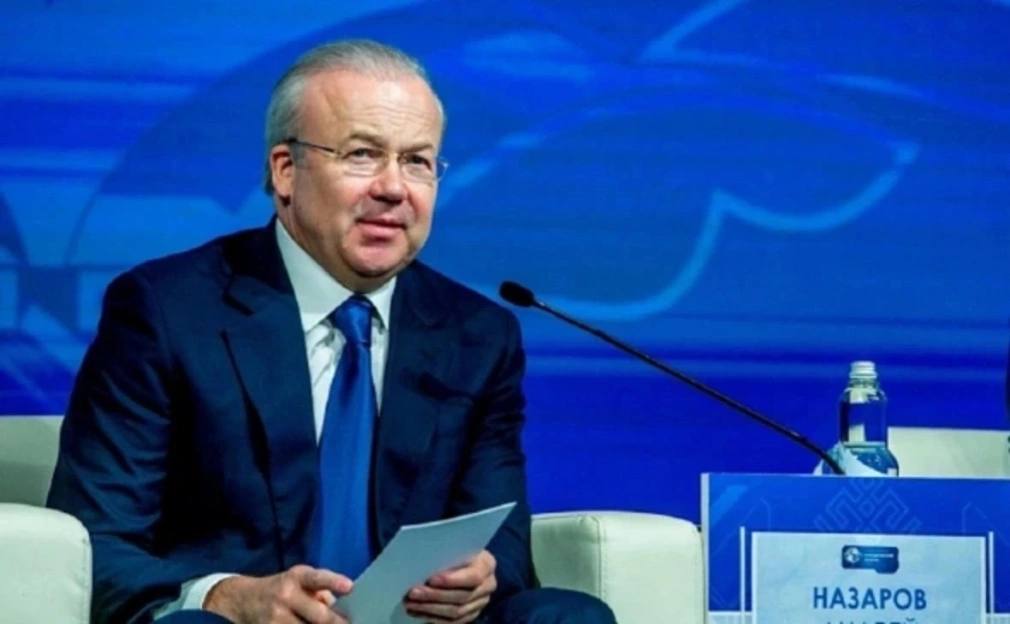 Премьер-министр Башкирии избран председателем совета директоров БСК Премьер-министр Башкирии Андрей Назаров избран председателем совета директоров Башкирской содовой компании БСК, входит в холдинг «Росхим» . Об этом РБК Уфа сообщили в компании. В БСК отмечают, что такое решение подтверждает сохранение БСК в периметре управления республики и подчеркивает ее стратегическое значение для республиканской экономики. «Высшим органом управления БСК является общее собрание акционеров. Руководство деятельностью, за исключением вопросов, отнесенных к его компетенции, осуществляет совет директоров. Возглавив совет директоров, Андрей Назаров будет курировать ключевые вопросы развития предприятия, обеспечивая его устойчивость и соответствие стратегическим интересам Башкортостана», — отметили в компании. В пресс-службе предприятия также подчеркнули, что назначение премьера председателем совета директоров говорит о доверии акционеров к его управленческому опыту и стратегическому видению. РБК-УФА