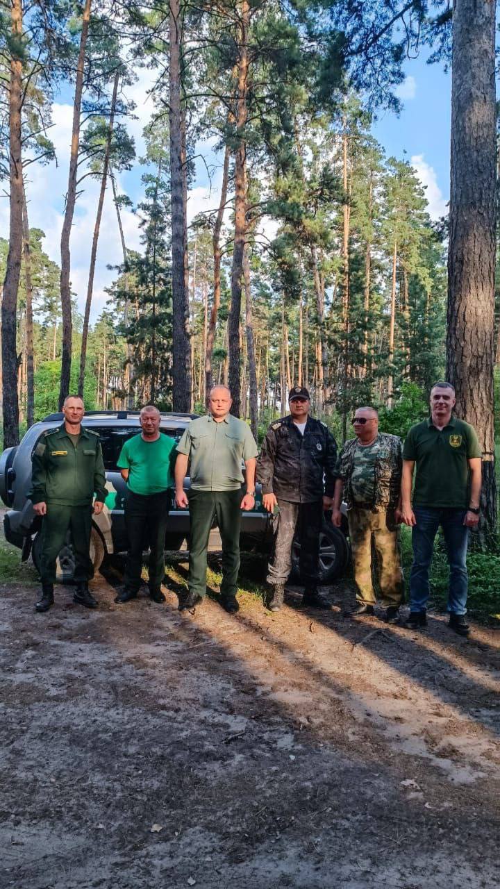 Шашлык за 40 тыс. рублей пожарил мужчина на Силикатных озёрах в Липецке. Потому что нельзя разводить открытый огонь, пока действует особый противопожарный режим Полицейские вместе с лесниками и экологами усилили рейды в местах отдыха. И напоминают: огонь в лесу протокол штраф для граждан: 40 – 50 тыс. рублей для должностных лиц: 60 – 90 тыс. рублей для юрлиц: 600 тыс. – 1 млн рублей