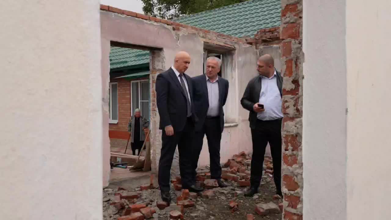 Восстановление дома семьи Абаевых в Дзуарикау продолжается