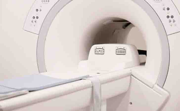 МРТ грудничку впервые выполнили на Камчатке Во время исследования маленький пациент находился под наркозом В Камчатской краевой больнице имени А С Лукашевского впервые провели магнитно резонансную томографию годовалому ребёнку Ему исследовали головной мозг а также шейный грудной и поясничный отделы позвоночника Всё это время малыш был под наркозом передаёт ИА Камчатское время со ссылкой на Минздрав региона Подробности по ссылке   kamtime ru article dee6344a ae2a 4d73 bf80 918d4b72ade7 Предложка Макс