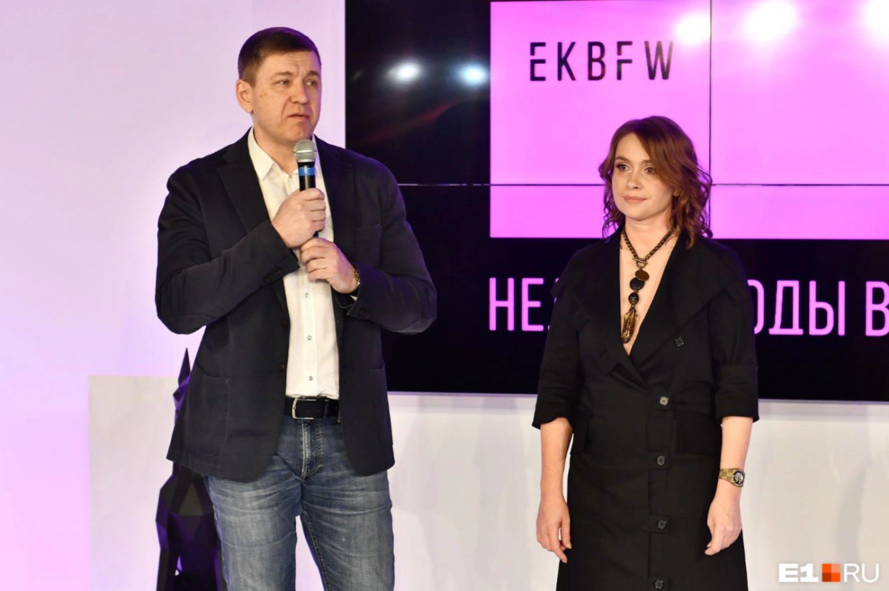 В Екатеринбурге не стало гендиректора Недели моды Надежды Матюхиной Женщина умерла 30 августа 2025 года О смерти Матюхиной рассказали представители данного проекта Информацию о месте и времени прощания с Матюхиной сообщат позднее Фото Е1 Присылайте фото видео и новости OSTagilCity bot