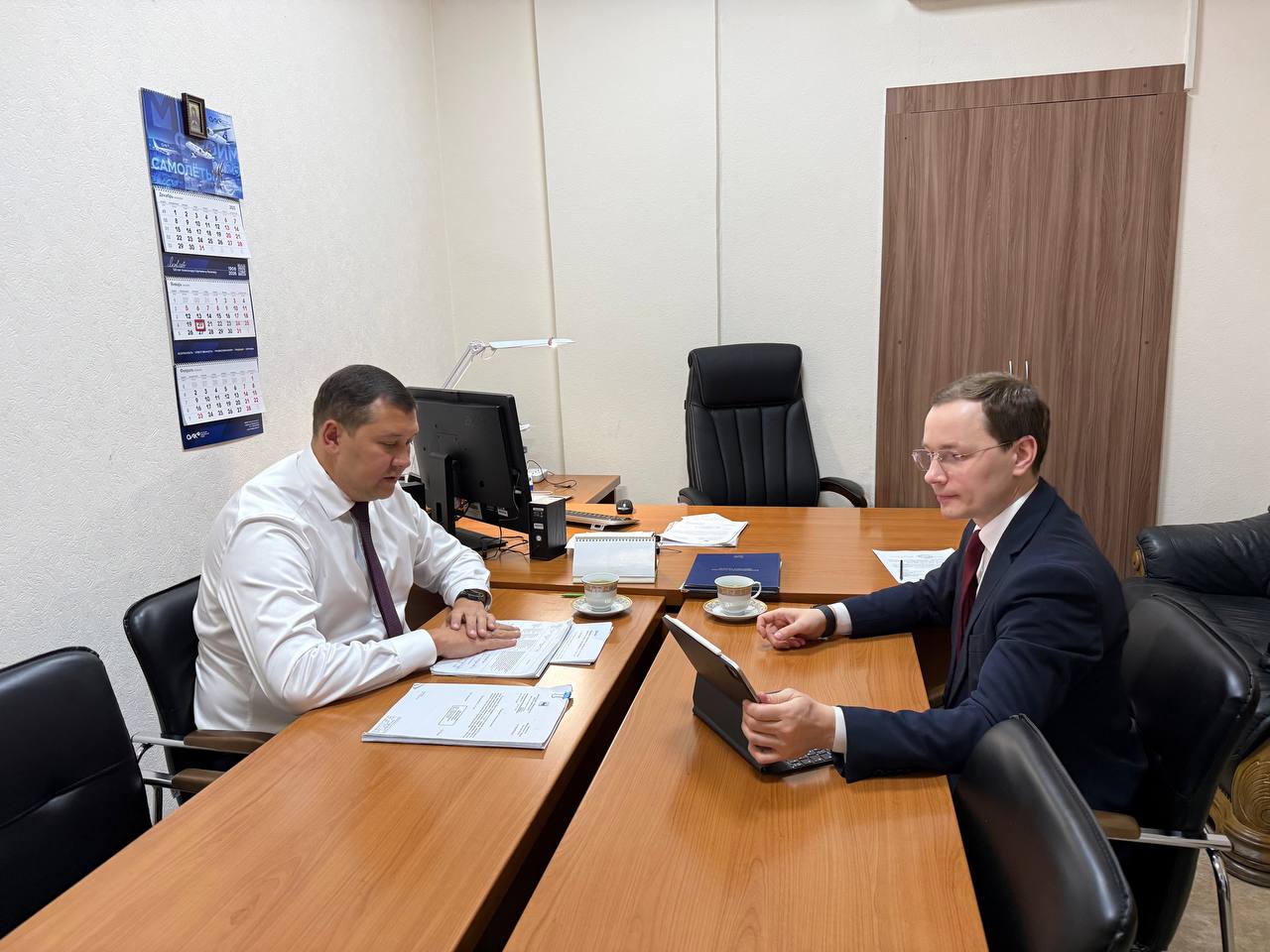 Провели рабочую встречу с министром транспорта и дорожного хозяйства Иркутской области Максимом Александровичем Лобановым Обсудили этапы реализации рекомендаций контрольно счётной палаты и Законодательного Собрания Иркутской области направленные на повышение эффективности работы госпрограмм на территории региона Договорились о дальнейшем мониторинге и взаимодействии с министерством в рамках работы комиссии по контрольной деятельности Фёдор Саломатов депутатСаломатов КомандаПриангарья ЕдинаяРоссия ЕР38