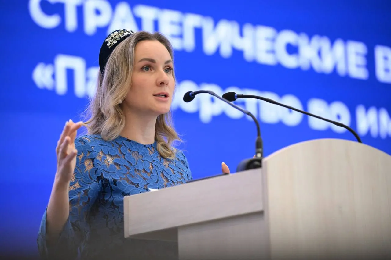 Детский омбудсмен Мария Львова Белова назначена председателем Общероссийской общественно государственной организации Фонд защиты детей Соответствующий указ подписал президент РФ Владимир Путин