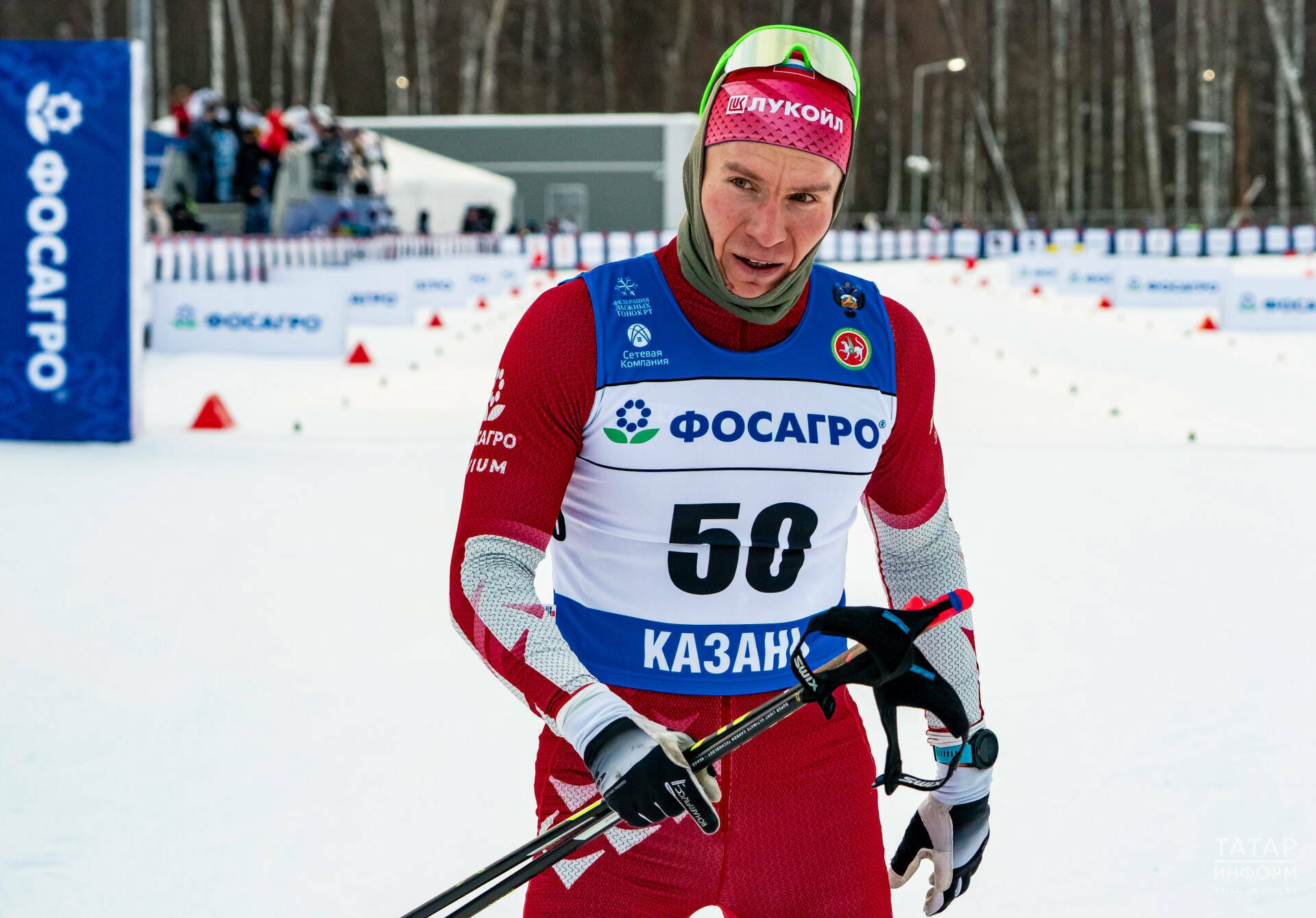 Александр Большунов стал чемпионом России в разделке на 10 км Российский лыжник Александр Большунов представляющий Республику Татарстан на домашних соревнованиях занял первое место на чемпионате России в гонке с раздельным стартом классическим стилем Большунов преодолел дистанцию в 10 км за 23 59 09 секунды Второе и третье место заняли еще двое представителей из Татарстана Сергей Ардашев 14 4 секунды и Иван Горбунов 30 5 Читать полностью