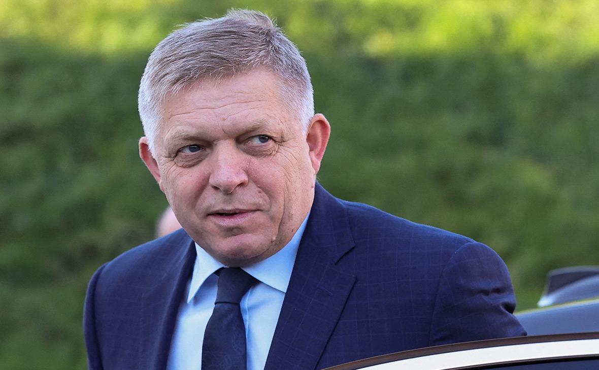 Премьер Словакии Фицо заявил, что поддержал бы референдум об отмене в республике санкций против России: Если такой референдум будет, то я его спокойно поддержу, говорю за себя.