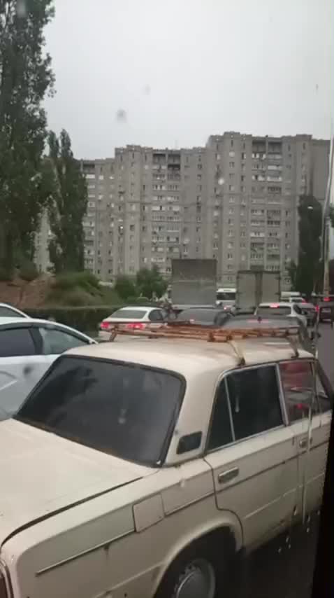 Транспортные проблемы в Каменоломнях и Добринке: закрытие автовокзала и перекрытие дорог