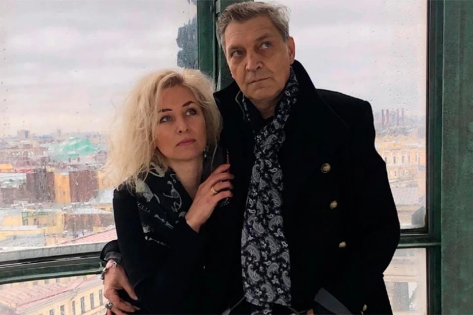 В отношении иноагента и экстремиста Александра Невзорова и его жены Лидии Невзоровой заведено новое уголовное дело по статье о финансировании экстремистской деятельности и подготовке к совершению преступлений соответствующей направленности ст. 282.3 УК РФ . Это связано со сборами донатов, которые теперь стала открывать чета беглых террористов. Основной же деятельностью Невзорова за границей по-прежнему остается словесная болтовня с людоедским и крайне русофобским уклоном. Внесен в реестр иноагентов и включен в перечень террористов и экстремистов Росфинмониторинга; Невзоровы признаны экстремистским объединением. Подписывайтесь, продолжение следует: