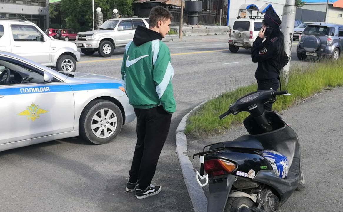 На Камчатке автоинспекторы проверяли юных водителей Рейд проводился в Петропавловске, Елизовском районе и Вилючинске В краевом управлении Госавтоинспекции рассказали итоги мероприятия по контролю за подростками-водителями. Подробности по ссылке: