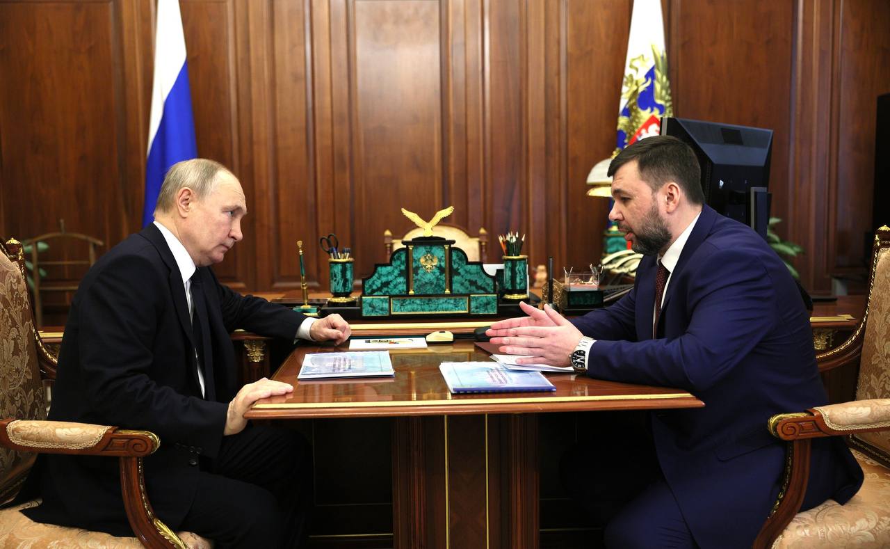 В ближайшее время Президент России Владимир Путин встретится с Главой ДНР Денисом Пушилиным, сообщил пресс-секретарь главы государства Дмитрий Песков Подписаться
