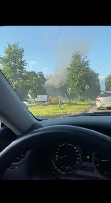 В Чайковском сгорела Газель с грузом Вайлдберриз, водитель не пострадал