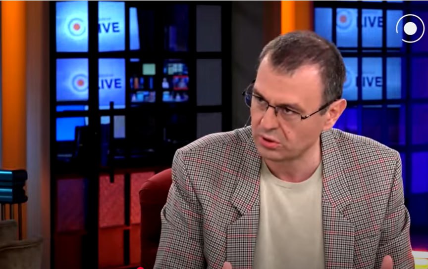 Прогрев хохлов продолжается Украина не получит границы 1991 года по итогам войны — глава финансового комитета Рады Даниил #Гетманцев «Я бы не советовал гражданам рассчитывать на то, что мы получим границы 1991 года. Это вряд ли будет. Это будут очень тяжелые компромиссы. Но они очень необходимы, и от них зависит будущее страны».