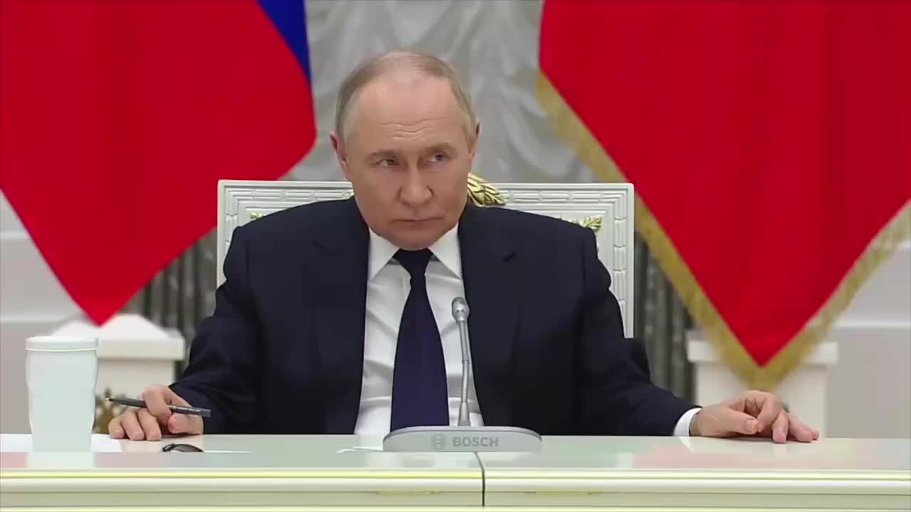 Путин пообещал посетить ресторан 'Вкусно и точка'