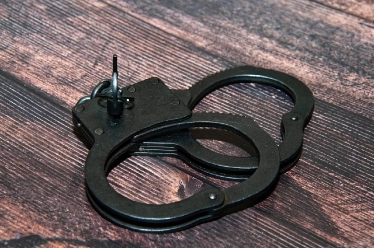 Бывший замначальника районного отдела полиции из Горячего Ключа обвиняется во взятке По версии следствия в ноябре 2024 года экс правоохранитель закрыл глаза на незаконную охоту и получил через посредника 300 тысяч рублей Расследование продолжается обвиняемый заключен под стражу Надлежащая оценка будет дана и действиям сообщника Мы в Мах АиФ Краснодарский край в ТГ