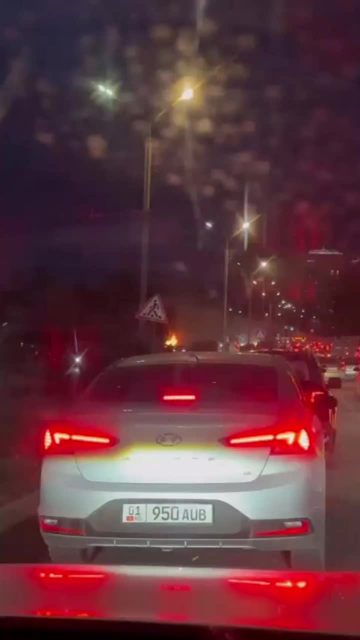 Взрыв газового баллончика повредил два автомобиля в Ижевске