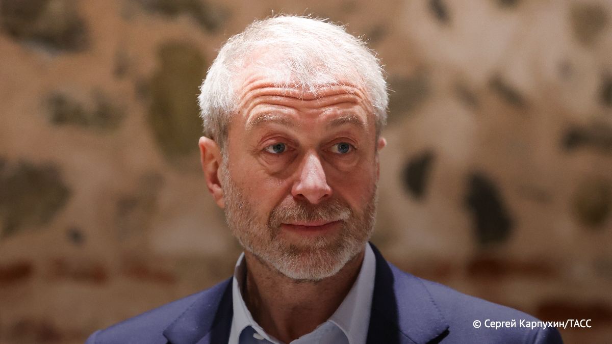 Британия пригрозила подать в суд на Романа Абрамовича, если он не направит Украине 2,5 млрд фунтов $3,4 млрд от продажи ФК "Челси", сообщает Reuters. #Россия #Z #Зеленский #украина #победаzaнами #BarguZin24 БаргуZин Vk YouTube TikTok X