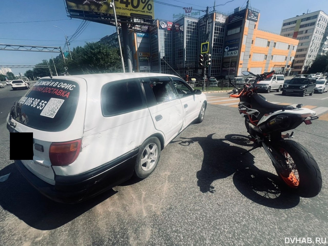 «Не увидел его»: водитель Toyota сбил мотоциклиста на Павла Морозова 49-летний водитель иномарки, двигаясь на зеленый свет, не заметил встречный мотоцикл KTM. Байкер, купивший его всего два дня назад, получил травмы и доставлен в больницу. Прочитать статью полностью