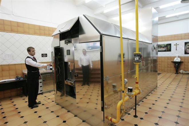 Минстрой разрешил строить крематорий у Кривого Озера Крематорию в Красноярском районе быть. Министерство строительства Самарской области выдало разрешение на возведение объекта в районе села Кривое Озеро. Об этом представители ведомства написали в соцсетях — в ответ на вопросы жителей. Фото: РИА Новости / Александр Кряжев