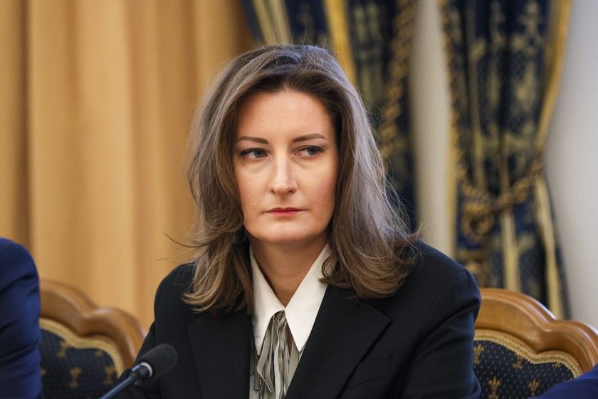 Наталия Говорушкина больше не работает министром здравоохранения Красноярского края  Приказ об увольнении Наталии Говорушкиной с поста министра здравоохранения Красноярского края подписал губернатор, сообщает Kras Mash. Она работала главой минздрава с конца октября 2024 года. Ушла Говорушкина после скандала с утекшей в интернет записью с совещания о проблемах с доступностью льготных лекарств.  Newslab