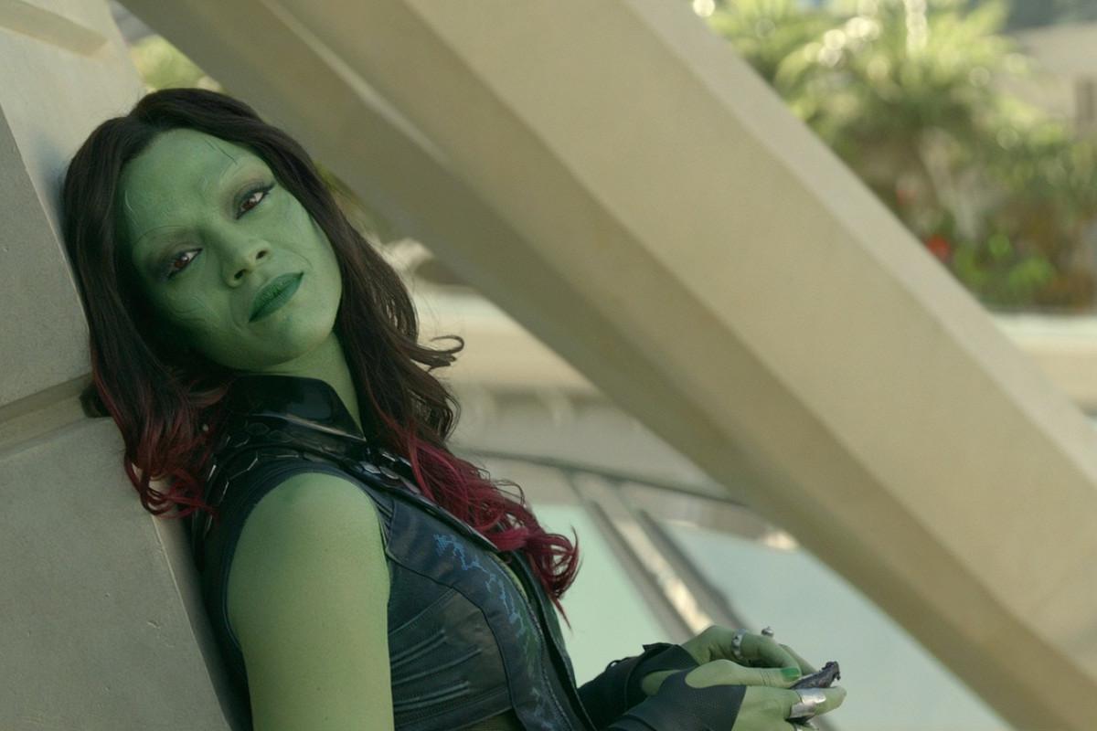 Зои Салдана стала самой кассовой актрисой в истории с общими сборами в 15 4 млрд долларов Тем самым она сместила с первого места Скарлетт Йоханссон Решающий вклад внес Аватар Пламя и пепел со сборами в 1 23 млрд долларов В топ 5 самых кассовых актеров также входят Сэмюэл Л Джексон Джанго освобожденный Роберт Дауни младший Железный человек Крис Пратт Стражи галактики Больше новостей в Daily News