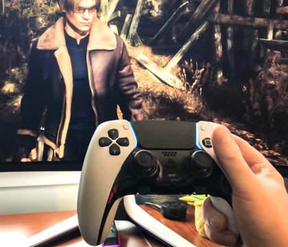 Sony DualSense теперь умеет делать сопряжение с несколькими устройствами одновременно  Sony выпустила в тестовом режиме свежее обновление для PS5 и контроллеров DualSense и DualSense Edge. Их научили делать сопряжение с несколькими устройствами одновременно. До сих пор, чтобы переподключить геймпад, например, с PS5 на ПК, каждый раз требовалось делать сопряжение по новой.  Читать далее