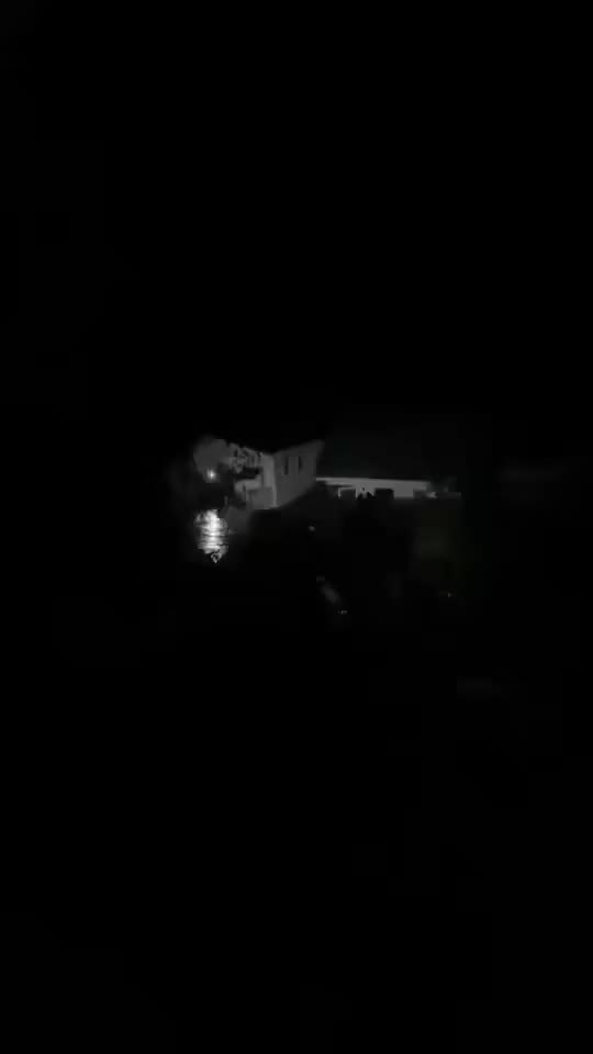 Наводнение в Техасе: шесть погибших и пропавшие дети из летних лагерей