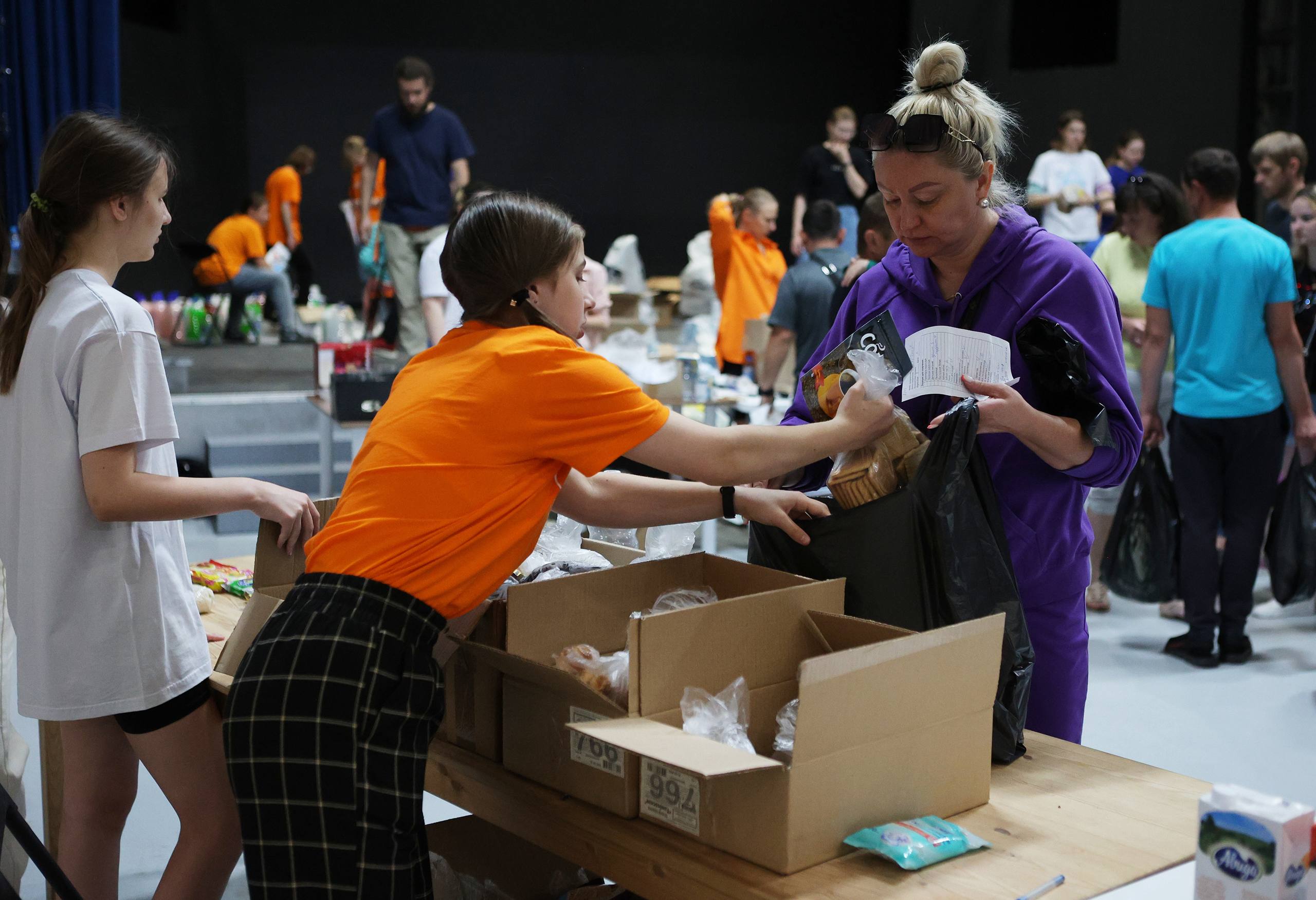 Михаил Мишустин утвердил Концепцию содействия развитию добровольческой деятельности до 2030 года Новая концепция направлена на развитие поддержки волонтерской деятельности обеспечение условий и расширения возможностей для участия жителей страны в этой деятельности а также дальнейшее укрепление инфраструктуры добровольчества Подробнее читайте на сайте Правительства Подписаться на Правительство России в MAX