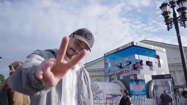 Завершение выставок о Москве: экскурсоводы и градостроительные достижения