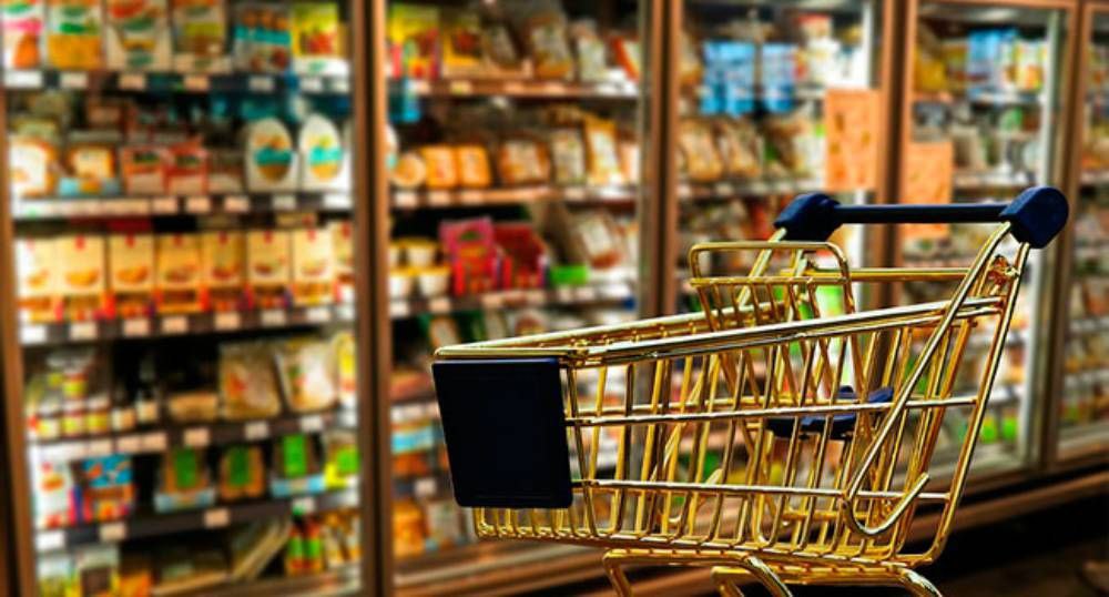Годовая инфляция в Пермском крае ускорилась до 9,5%. Это немного выше, чем в целом по стране. Продовольственные товары в июне подорожали на 0,6%. За год рост цен достиг 13,6%. Цены на непродовольственные товары за месяц снизились на 0,2%. Цены на услуги увеличились на 0,8%. Источник ЧП Пермь Прислать новость