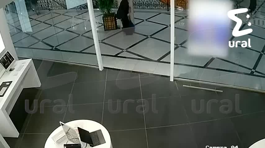 Сотрудники Ozon в Петербурге и Москве украли товары на 200 тысяч рублей