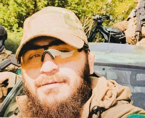Суд вынес заочный приговор по уголовному делу в отношении наёмника из Грузии Об этом сообщает прокуратура Донецкой Народной Республики. Верховный суд Донецкой Народной Республики заочно вынес приговор по уголовному делу в отношении 48-летнего гражданина Грузии Михала Деметрашвили. Он признан виновным по ч. 3 ст. 359 УК РФ участие наёмника в вооружённом конфликте . В суде установлено, что в период с февраля 2022 года по январь 2025 года Деметрашвили прибыл на территорию Украины, где вступил в состав Грузинского национального легиона. Он прошёл военную подготовку, был обеспечен автоматом АК-74, боеприпасами, обмундированием и специальным снаряжением. После этого Деметрашвили принимал участие в боевых действиях в различных точках боевого соприкосновения против военнослужащих Вооружённых Сил Российской Федерации. Размер полученного наёмником вознаграждения превысил 5,7 млн рублей. С учётом позиции государственного обвинителя суд заочно приговорил Деметрашвили к 14 годам лишения свободы с отбыванием наказания в исправительной колонии строгого режима. Вести.Донецк