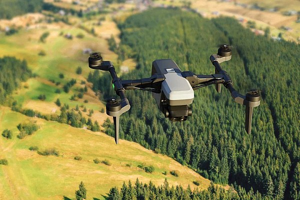 Парк беспилотной техники для защиты волгоградских лесов расширили до 24 БПЛА Парк беспилотной техники для защиты лесов и оптимизации работы инспекторов увеличен до 24 беспилотных летательных аппаратов БПЛА в Волгоградской области Об этом сообщает ТАСС со ссылкой на данные региональной администрации До 24 единиц увеличился парк беспилотной техники для защиты лесов и эконадзора Использование БПЛА поможет Волгоградскому лесничеству контролировать обстановку на территории лесного фонда в том числе на труднодоступных участках оперативнее реагировать на возможные возгорания а также снизить нагрузку на инспекторский состав говорится в сообщении Отмечается что дроны также используются для выявления нарушений в период особого противопожарного режима и ограничений доступа в леса обследования лесных территорий фиксации незаконных свалок и предупреждения загрязнения территорий aviaru net n290650