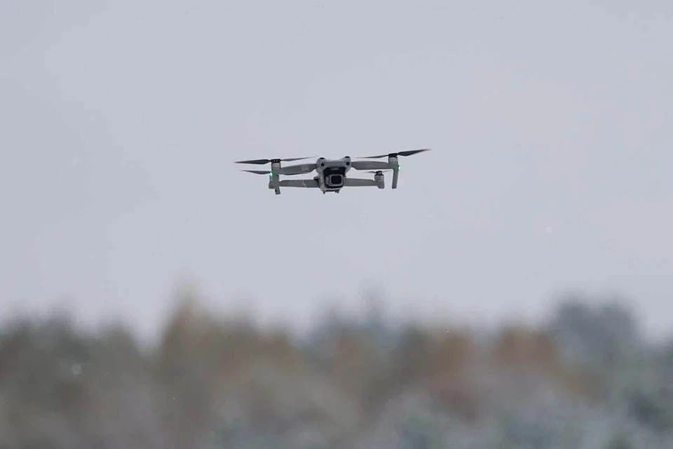 В Ленобласти агропром начнут контролировать с дронов и цифровых платформ Россельхознадзор внедряет в регионе цифровые платформы приложение Инспектор и беспилотники для мониторинга сельхозпредприятий Дроны уже помогают считать поголовье и выявлять нарушения данные будут передаваться правительству Ленобласти для совместной работы Экспорт из региона растёт в 2025 году поставки зерна выросли на 17 животноводческой продукции на 34 Основные покупатели Марокко Вьетнам Эстония и Китай Олег Укладов Читай нас в MAX Читай нас в Telegram