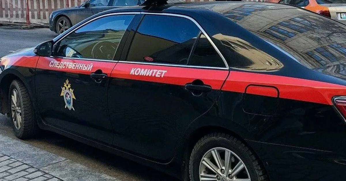 На Урале разоблачили этническую преступную группу, подозреваемую в ряде убийств и покушений на убийство  По версии следствия, ее участники причастны к ряду убийств и покушений на убийство в Екатеринбурге в 2001, 2010, 2011 годах. Несколько подозреваемых уже дали признательные показания, сотрудничают со следствием, у них прошли обыски, заявил СК:  Решается вопрос об избрании в отношении задержанных меры пресечения в виде заключения под стражу. По уголовному делу продолжается выполнение следственных действий по сбору и закреплению доказательств. Также фигуранты проверяются на причастность к иным преступлениям, — сообщил СУ СК по Свердловской области.  Главное — здесь. Подписывайтесь!
