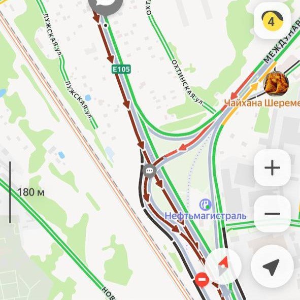 В Москве перерыли сразу несколько улиц. С чем это связано — никто не знает, но водители уже устали в плотные пробки. Движение временно невозможно: • на Ленинградском шоссе от МКАД; • на Тверской улице; • на Волоколамском шоссе по направлению в центр перед пересечением с Ленинградским шоссе. Если вы попали в пробку, расскажите на об этом в комментариях или в нашем боте Прислать новость