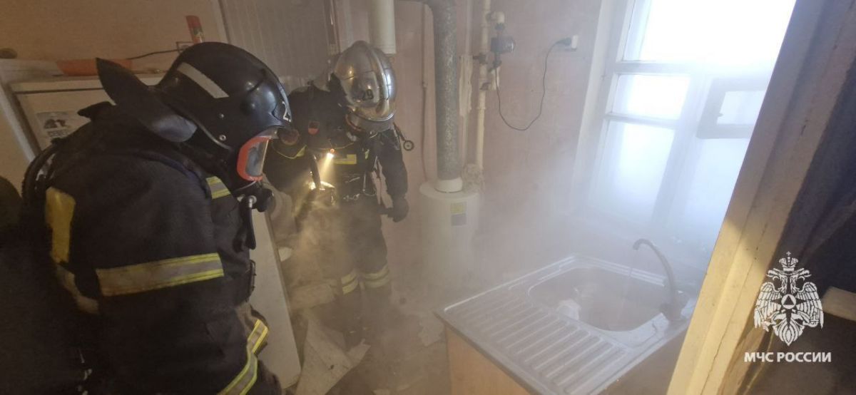 Обогревательный прибор стал виновником пожара в Ефремовском районе   newstula ru fn 1787566 html В деревне Богово находящейся в Ефремовском районе произошел пожар из за обогревателя в частном жилом доме   Прислать новость Подписаться   Мы в MAX