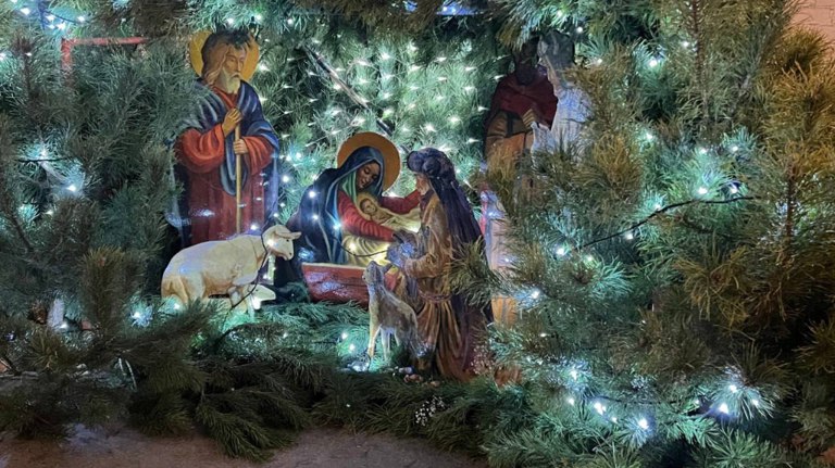 Богомаз поздравил жителей Брянской области с Рождеством   guberniya tv obshhestvo 325159 Он пожелал брянцам мира добра и благополучия По его словам в эти дни людей объединяют многовековые традиции и ценности которые передаются из поколения в поколение в каждой семье ƃℾ подписаться прислать новость