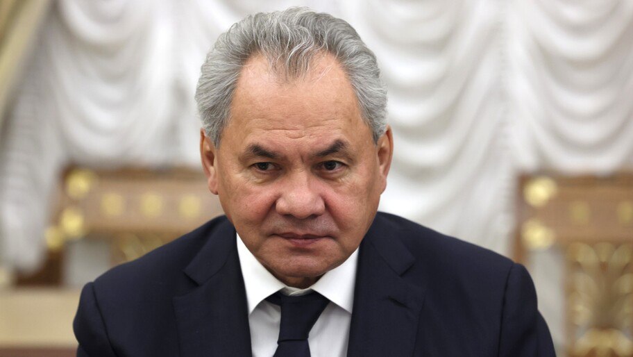 Шойгу: Стамбул — основная площадка для переговоров по украинскому кризису «Стамбульская площадка становится основной площадкой по проведению переговоров по всем направлениям — касаемо и Черного моря, и черноморской сделки, зерновой сделки, ну и теперь российско-украинских переговоров», — заявил секретарь Совбеза РФ Сергей Шойгу на переговорах с генсекретарем Совета национальной безопасности Турции Окаем Мемишем. Фото: Администрация Президента России Новости Херсонской области в канале ХАН