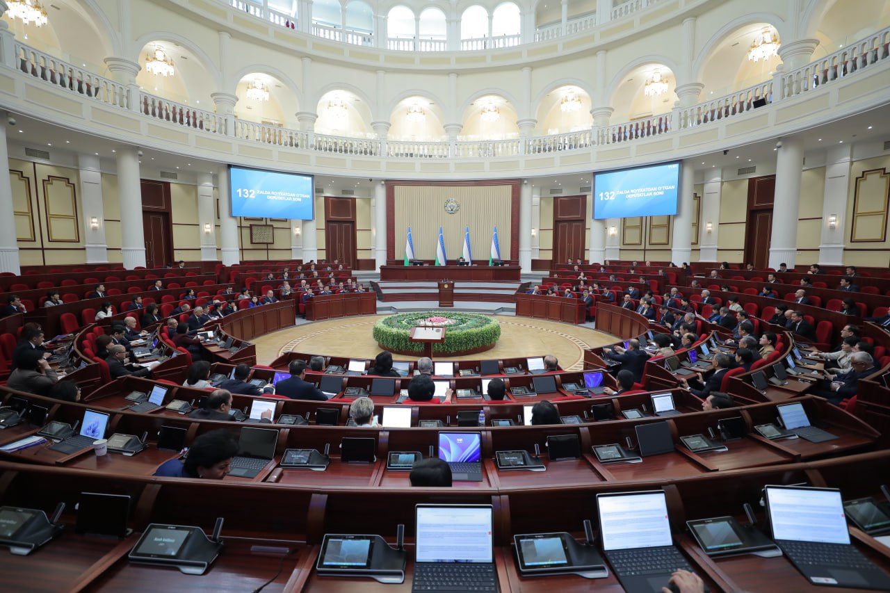 Депутаты одобрили упразднение Самаркандского района и расширение города Самарканда repost uz zemli ottuda syuda Подписывайтесь на Repost