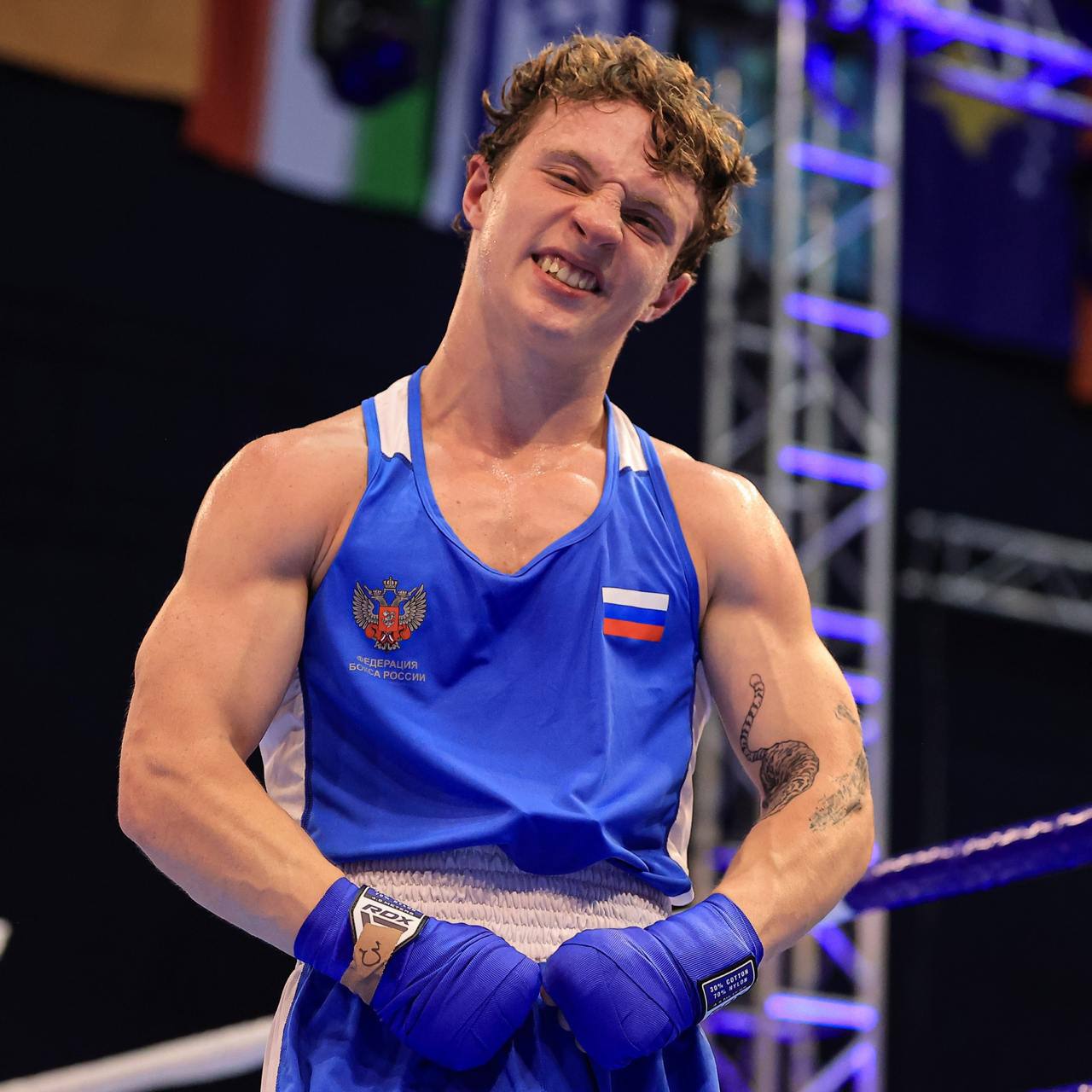 Российский боксер Вячеслав Рогозин вышел в финал чемпионата мира В поединке в весовой категории до 54 кг Рогозин одолел Асилбека Жалилова из Узбекистана Подписывайтесь на РИА Новости Спорт в MAX