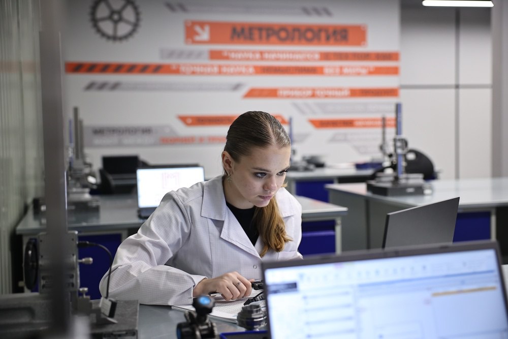 Эксперимент по расширению доступности СПО планируется продолжить в 12 регионах России Правительство Российской Федерации предложило расширить перечень участников эксперимента до 12 регионов России дополнив его Камчатским краем Мурманской и Смоленской областями Ханты Мансийским автономным округом Югрой