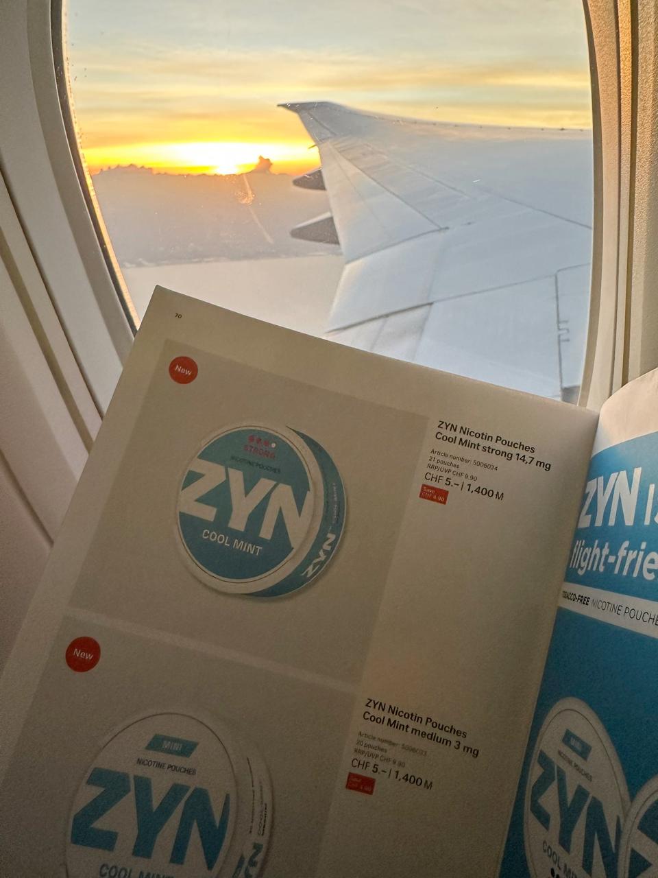 На борту авиалиний Swiss Air начали продавать снюс. Шайбы от ZYN представлены в официальном каталоге компании — есть вариант с 14,7 мг никотина.