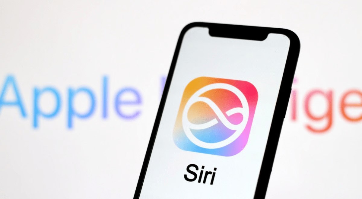 По данным обозревателя Bloomberg Марка Гурмана, Apple готовит обновление App Intents, которое позволит частично управлять iPhone голосом — отдавая команды Siri. Среди возможных сценариев — попросить её найти и перекинуть фотографию, оставить комментарий в соцсети или добавить товары в корзину vc.ru/apple/2149868