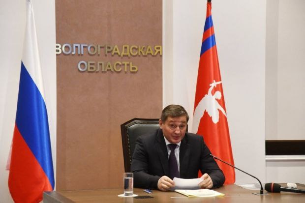 В Волгоградской области в 2025 году завершены работы на 181 объекте Губернатор Андрей Бочаров провел оперативное совещание посвященное проектам и программам развития в Волгоградской области В 2025 году их реализация велась на 325 объектах   vpravda ru obshchestvo v volgogradskoy oblasti v 2025 godu zaversheny raboty na 181 obekte 218731