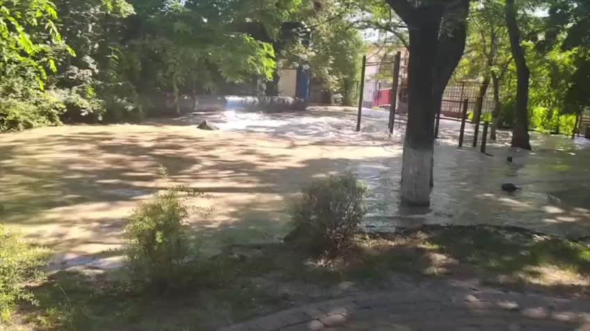 Прорыв водовода на ул. Сакко и Ванцетти: отключение водоснабжения