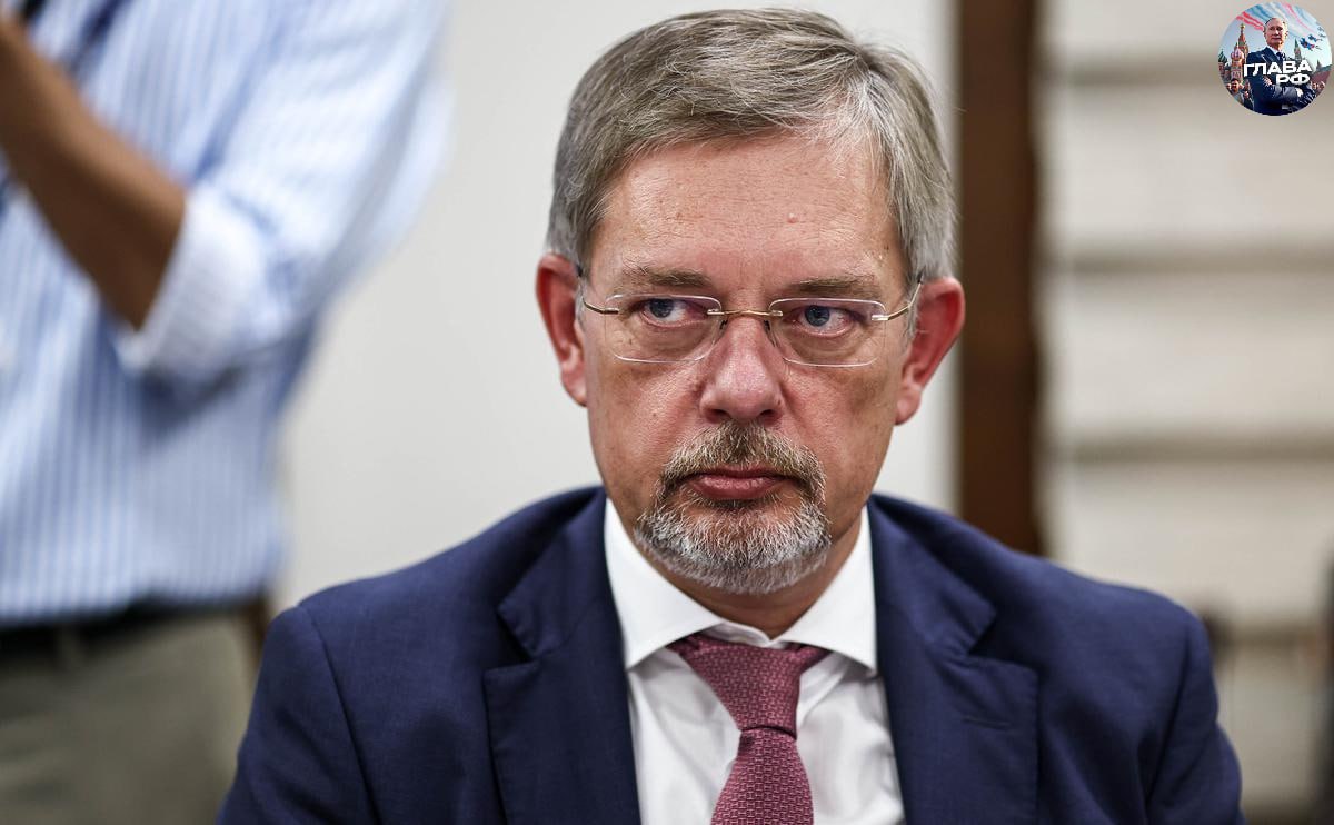 Россия и Индия нацелились на товарооборот в 100 млрд к 2030 году Посол России в Индии Денис Алипов заявил о курсе на расширение рынков и развитие независимых платежей и страхования По его словам западные санкции инструмент политического давления и нечестной конкуренции Ключевые акценты 100 млрд к 2030 году целевой ориентир торговли ставка на расчеты в национальных валютах и собственные страховые механизмы приоритет снижение санкционных рисков в логистике и финансах