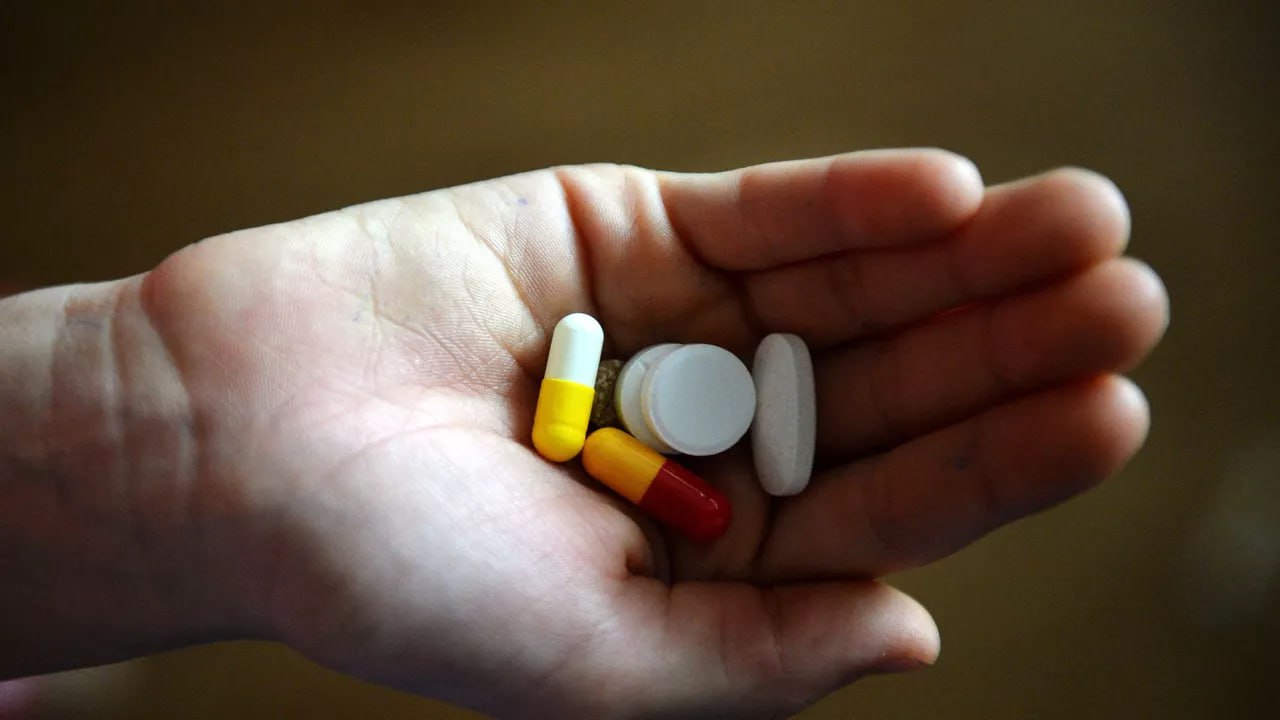 Ведущие компании мирового фармацевтического сектора объявляют об инвестициях в расширение своих производственных мощностей в США во избежание давления американских импортных пошлин на отрасль, передает газета The Wall Street Journal со ссылкой на заявление представителя фармсектора.