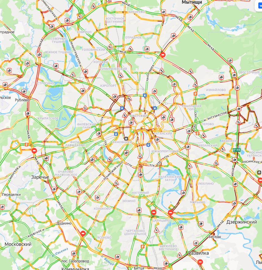 Пробки в Москве достигли 9 баллов на фоне снегопада Подписаться на РИА Новости