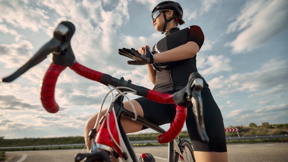 Ожидание окончено Кабинет велосипедиста стартует весной 2026 года В Санкт Петербурге наконец появится долгожданный цифровой сервис для велосипедистов Кабинет велосипедиста Запуск состоится весной 2026 года Разработанный еще в 2024 году сервис задерживался из за необходимости корректировки правительственного постановления 945 и проблем с оплатой подрядчику Арбитражный суд разрешил финансовые разногласия в июне 2025 года Сервис позволит строить маршруты загружать треки поездок и даже создавать тепловые карты интенсивности ВелосипедистыПетербурга ЦифровойСервис ПарковкиСПб ТранспортнаяСтратегия Piter News 24 Подписаться