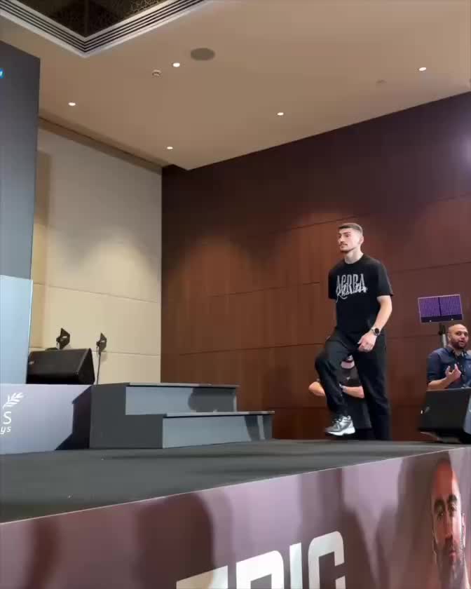 Харитон Агрба готовится к реваншу с Рубеном Муньозом в Дубае